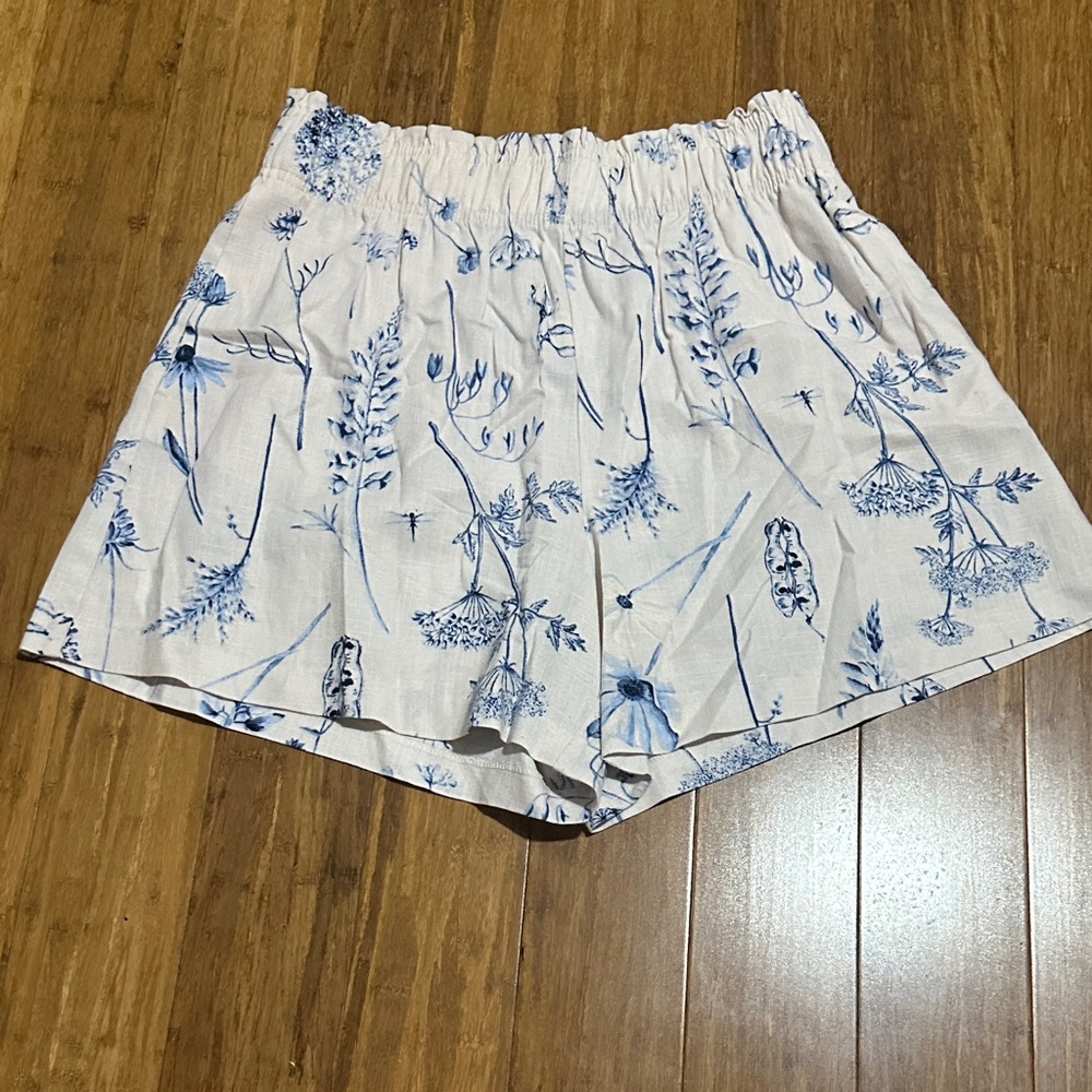 LAST CHANCE OFFER: H&M Blue Floral High Waist Women's Shorts